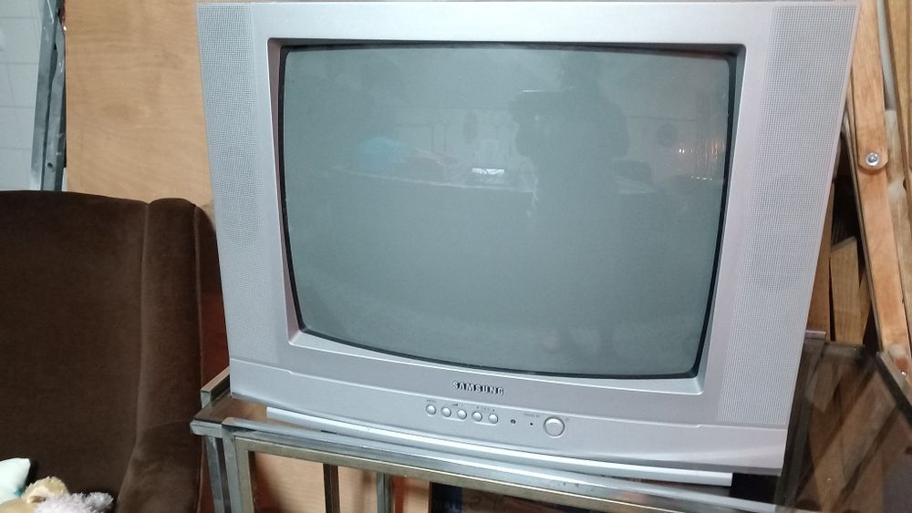 Televisão a funcionar