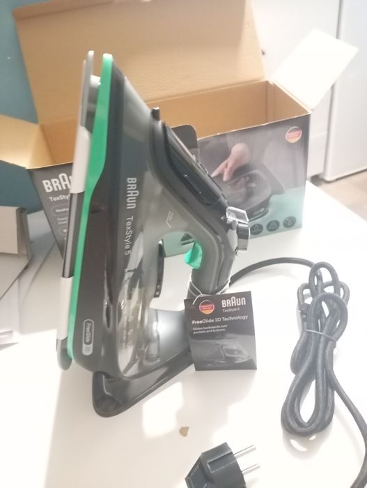 Ferro de engomar Novo, Nunca usado - Braun TexStyle 5
