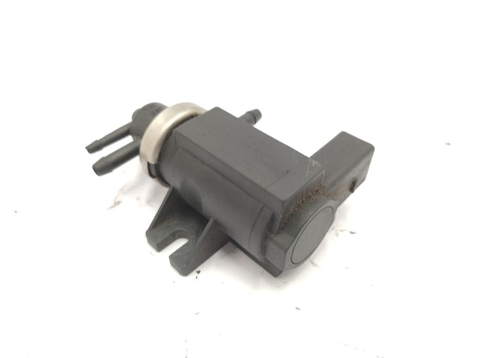 VALVULA AR ADICIONAL AUDI A3 2001