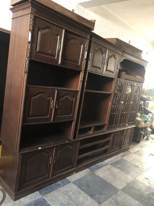 Movel de sala antigo madeira de qualidade P/ Desocupar Armazem