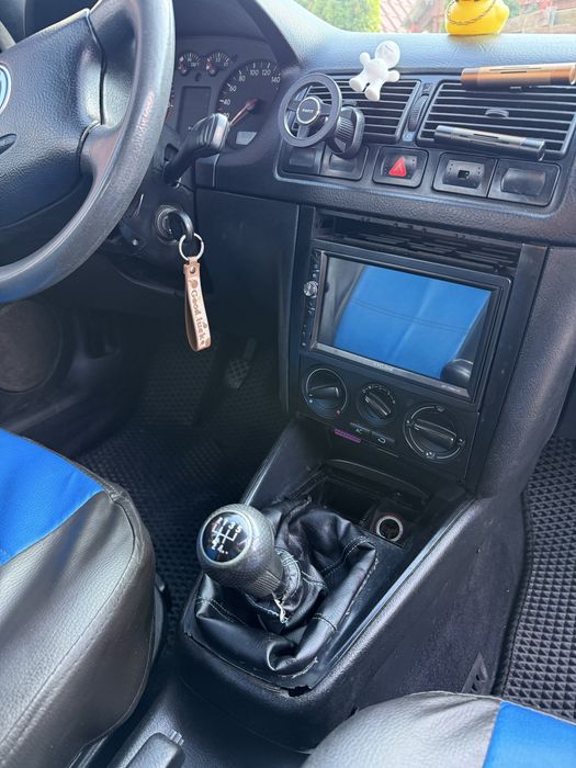Продам гольф 1.4 бензин(Терміново)