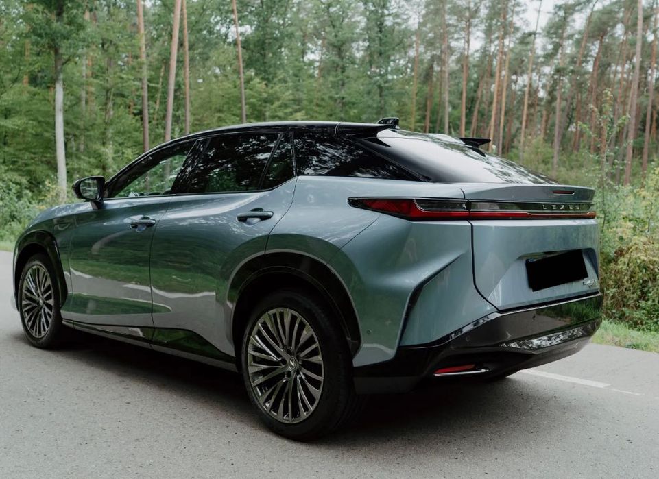 Lexus RZ 450E 2023