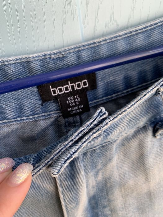 Блискучі джинсові шорти з камінням boohoo