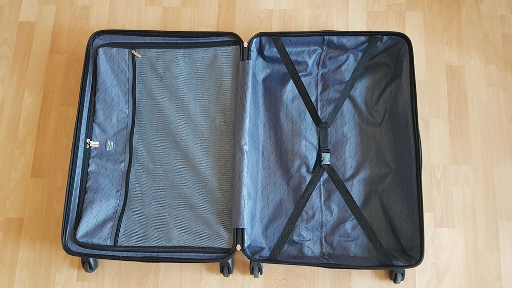 Duża walizka Walizka na kółkach marki Puccini -75х50х28cm