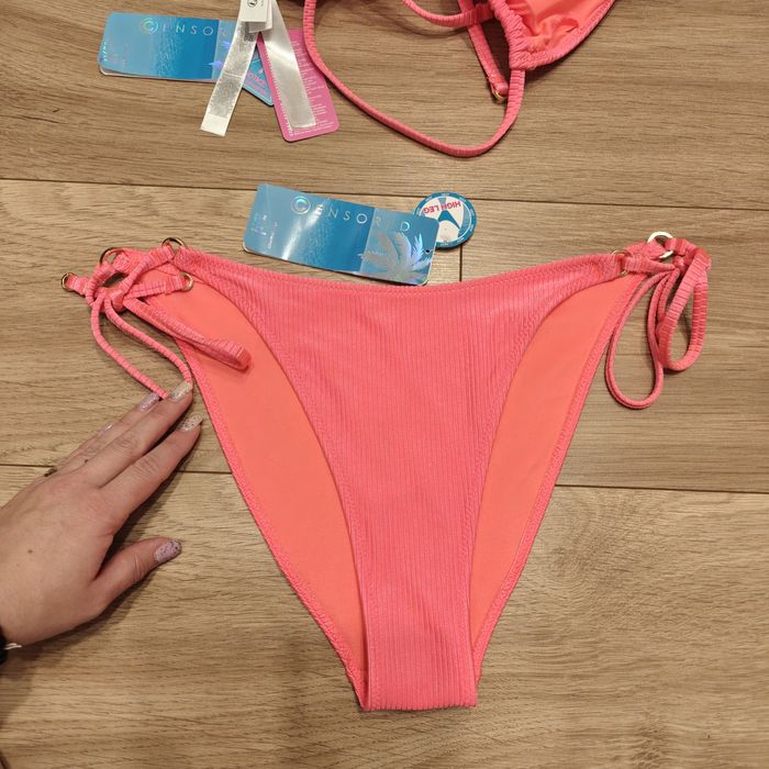 Nowy, śliczny strój kąpielowy