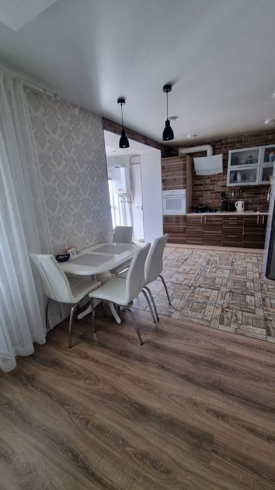 Продам 1 кім. студію  АВТОНОМКА 7/10 цегла вул. Попова