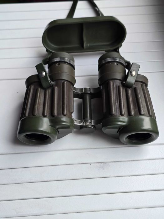 Lornetka Hensoldt Wetzlar 8X30 Dienstgllas Ogumowana z podziałka