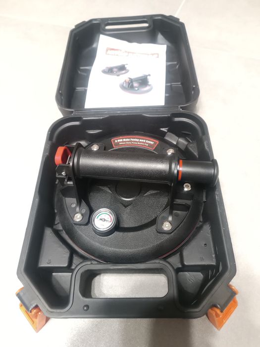 Присоска вакуумна з манометром