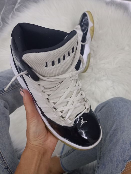 Buty koszykarskie Nike Air Jordan Max Aura rozmiar 36.5 młodzieżowe