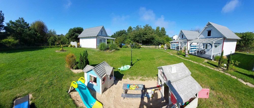 Domki nad morzem z placem zabaw Jastrzębia Góra wakacje domek promocja