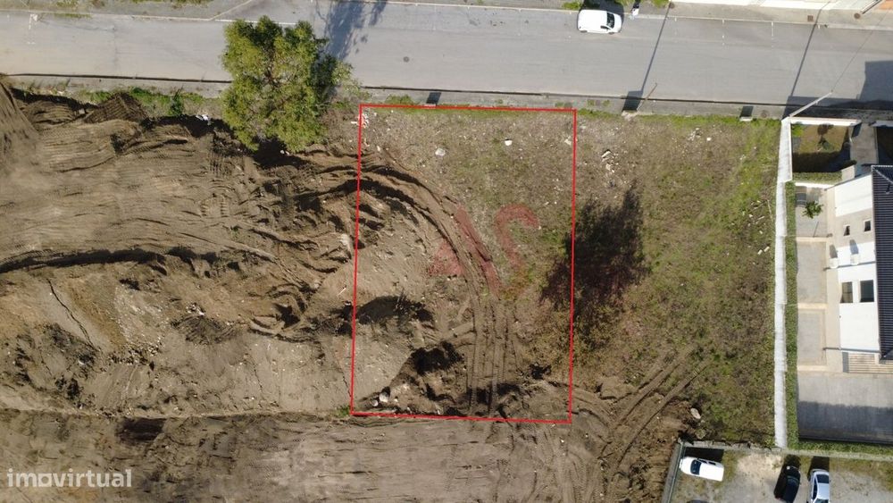Terreno para Construção com 620 m² em Barrosas Idães, Felgueiras — Idães, Porto
