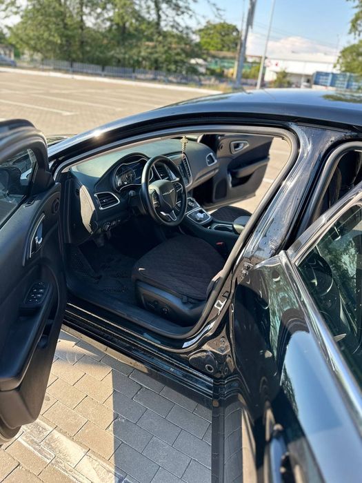 Chrysler 200 2015 VIN 1C3CCCAB5FN734610 фото оголошення 6 з 23