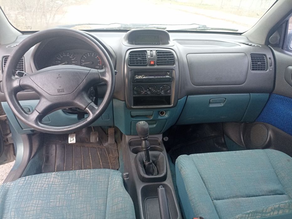 Продам Мітсубісі Спейс Стар 1,6 бензин, 2002 року тільки з переоформле