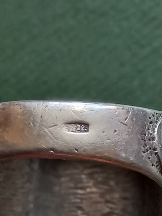 Elegancki masywny srebrny sygnet