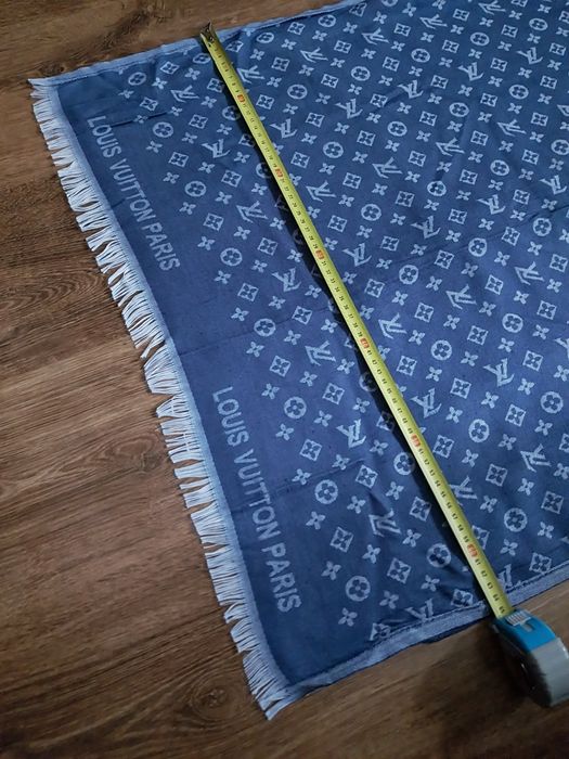 LV duży szal bawełniany w niebieskim kolorze   65 cm./ 180cm.