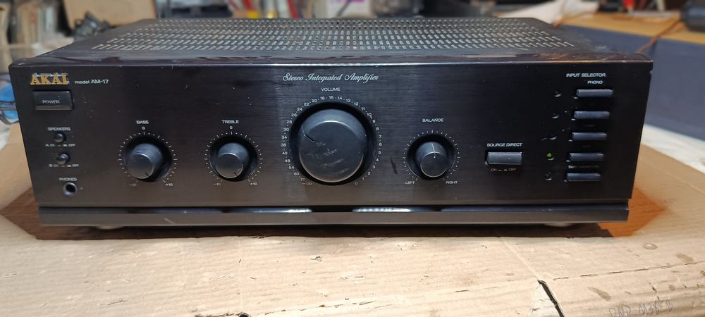 Wzmacniacz stereo Akai A-17