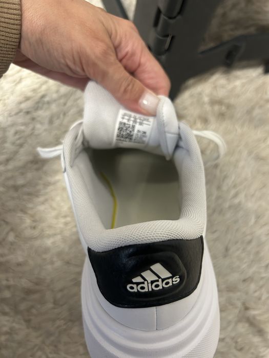 Sneakersy białe adidas r 38 2/3