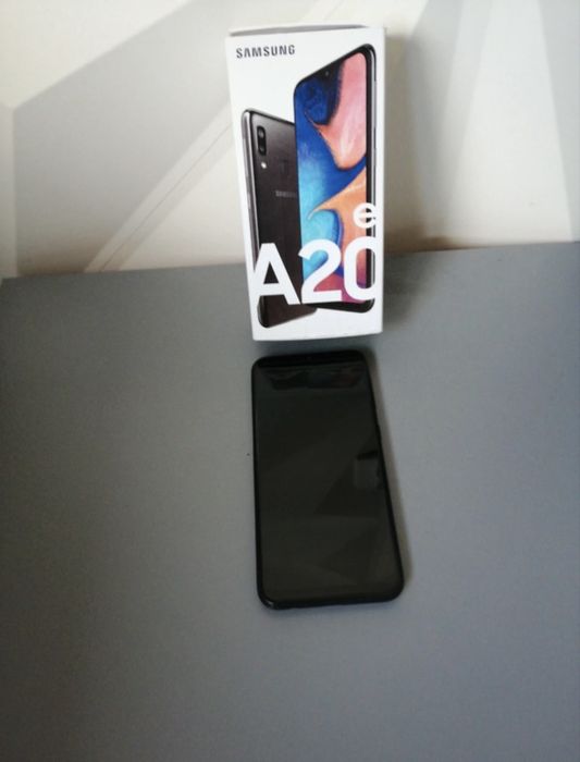 Telefon samsung galaxy a20e