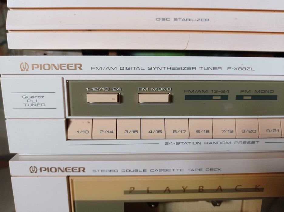 Conjunto Pioneer 1980
