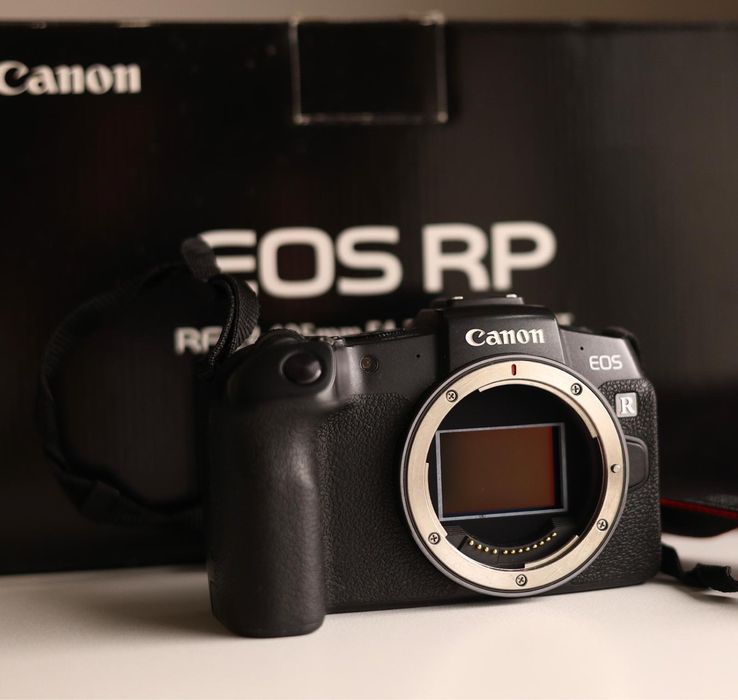 Aparat fotograficzny body CANON EOS RP body