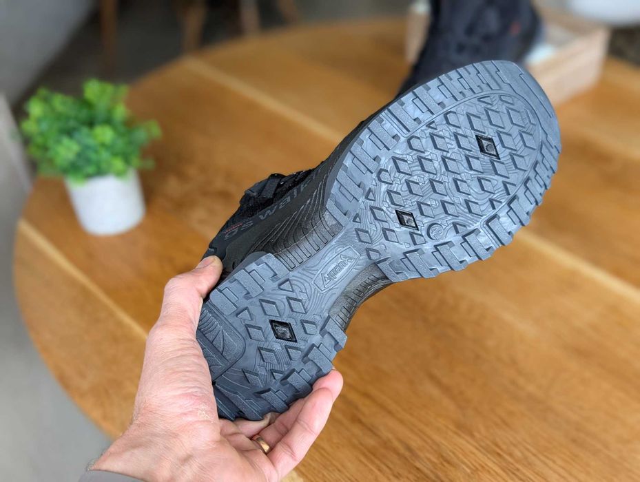 Чоловічі зимові черевики кросівки МІЦНІ теплі і доступні Ботинки мужск