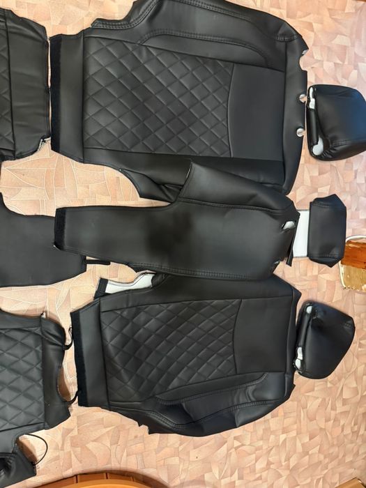 Чохли на Nissan Rogue 2014-2020 рік