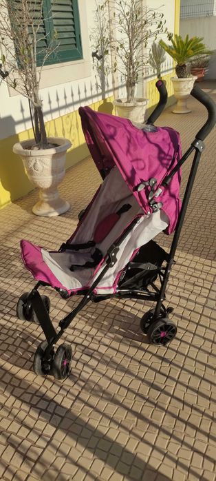Carrinho de passeio infantil como novo até 15kg