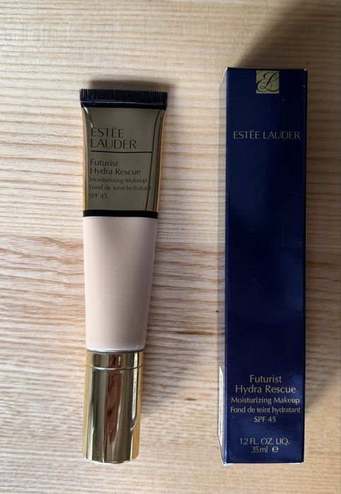 Тональний крем Estée Lauder Futurist Hydra Rescue