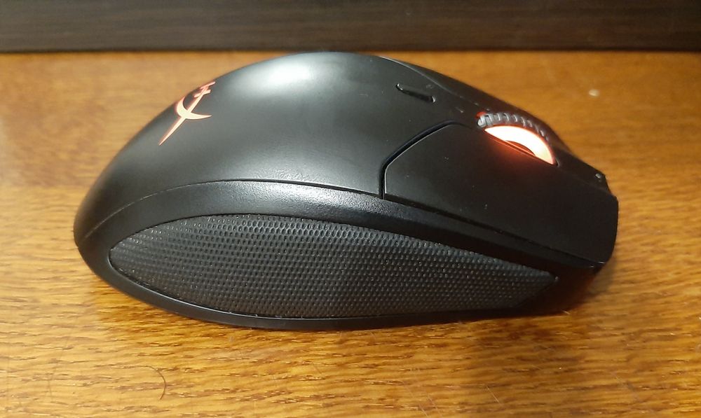 Игровая мышка HyperX Pulsefire Dart Wireless Gaming