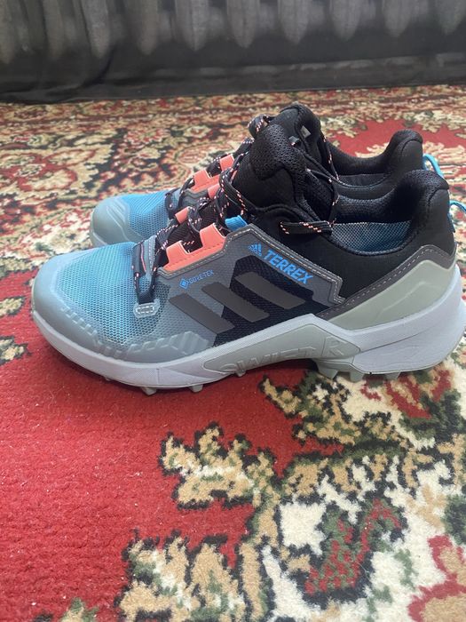 Продам addidas terrex core-tex