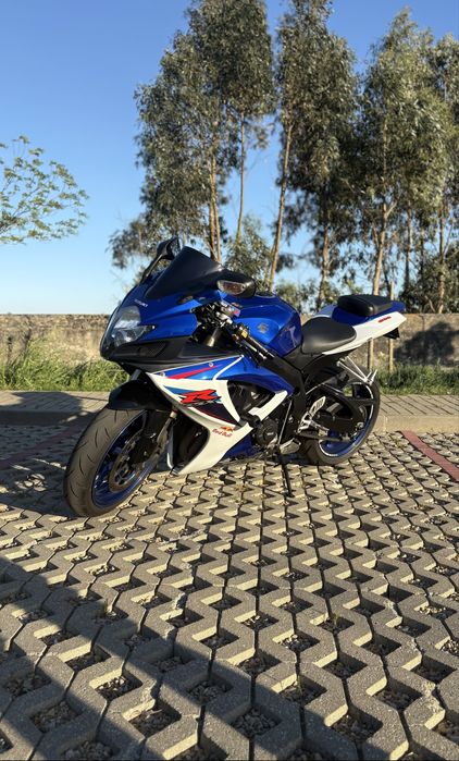 SUZUKI Gsx-r 600 k7