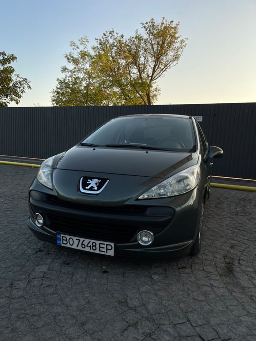 Авто Peugeot 207