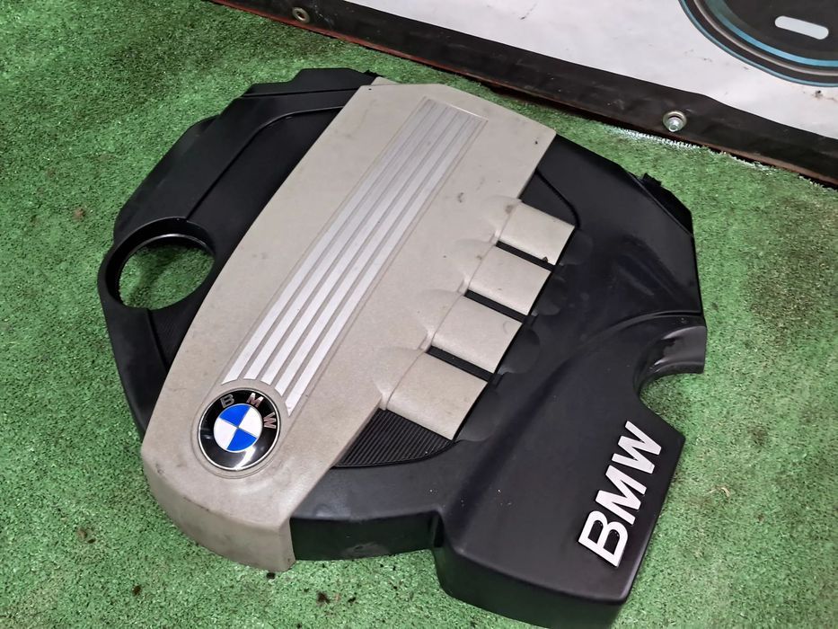 Tampa do Motor BMW N47 Serie 3 E90 E91 Serie 1 E81 E87 E82  X3 E83 X1