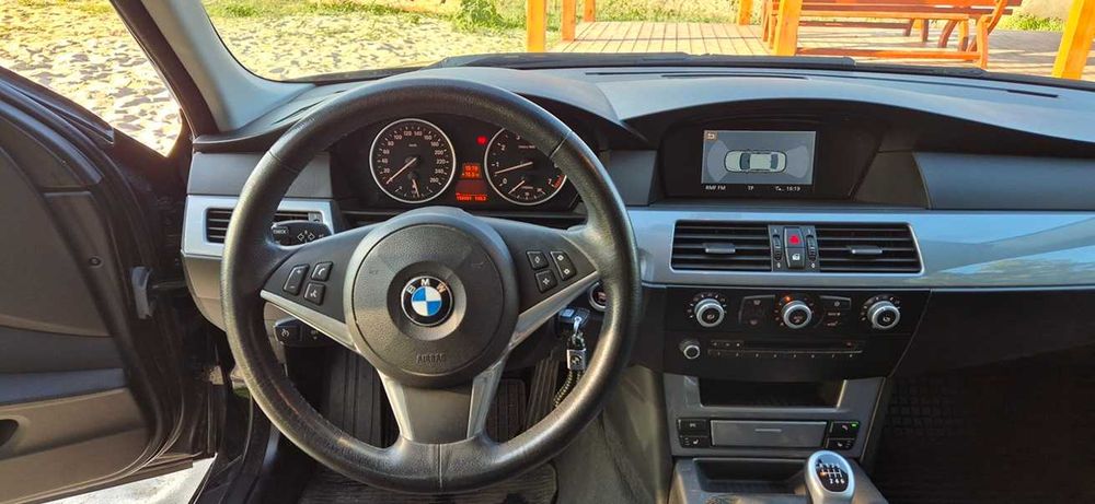 BMW e60 523i N53B25, 2007 rok LCI - uszkodzony silnik