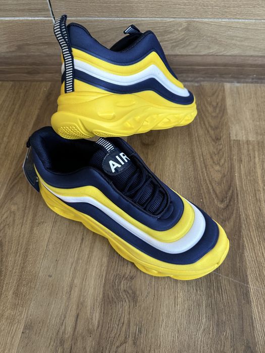 Кросівки Adidas p.43-28 см нові не підійшли