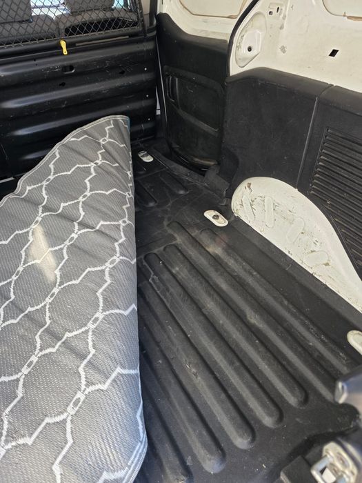 Peugeot Partner 3 Lugares 90cv impecável 2012/10 valor não negociável