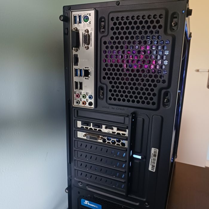 PC desktop gaming