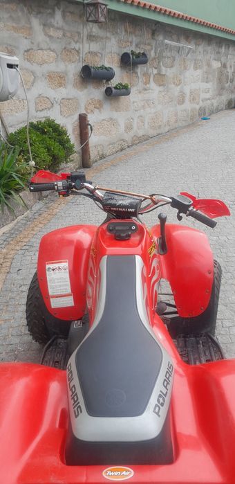 Moto 4 polaris trail blazer 250 serie limitada