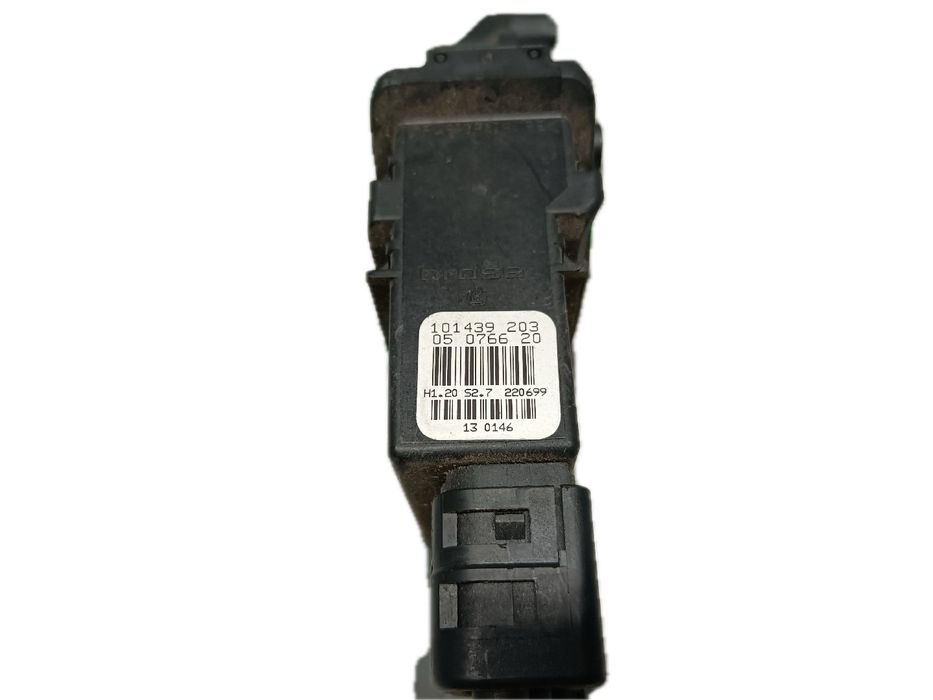 Motor vidro trás esquerdo VOLKSWAGEN Passat (3B2)