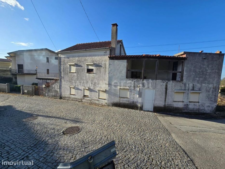 Moradia T6 / Seia, Sandomil — Sandomil, Guarda