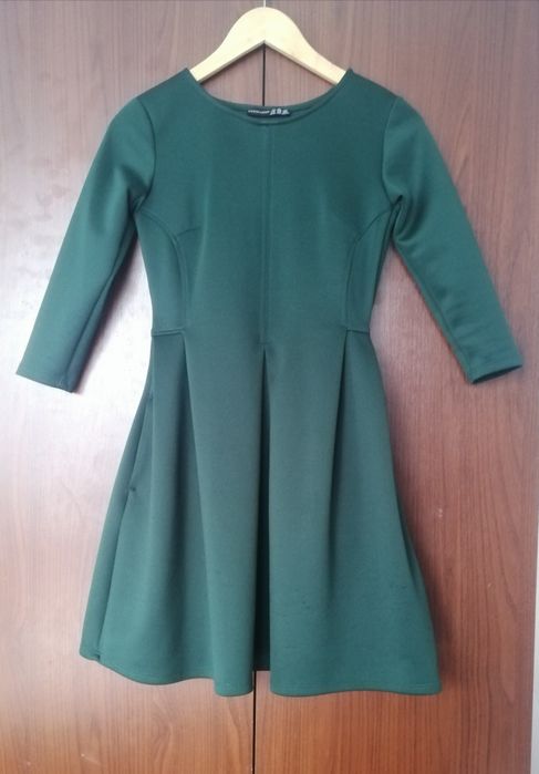 Sukienka ATMOSPHERE na walentynki  butelkowa zieleń rozm. S