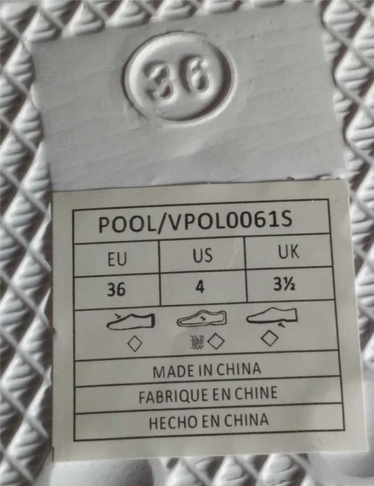 Klapki    Levi's