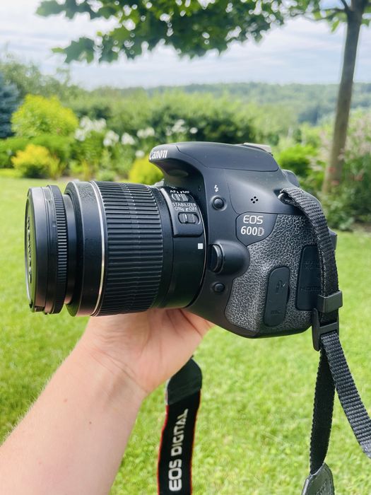 Canon EOS 600D + об’єктив EF-S 18-55mm IS II + сумка | Відмінний стан