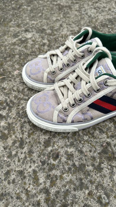 Кросівкі гучі жіночі gucci