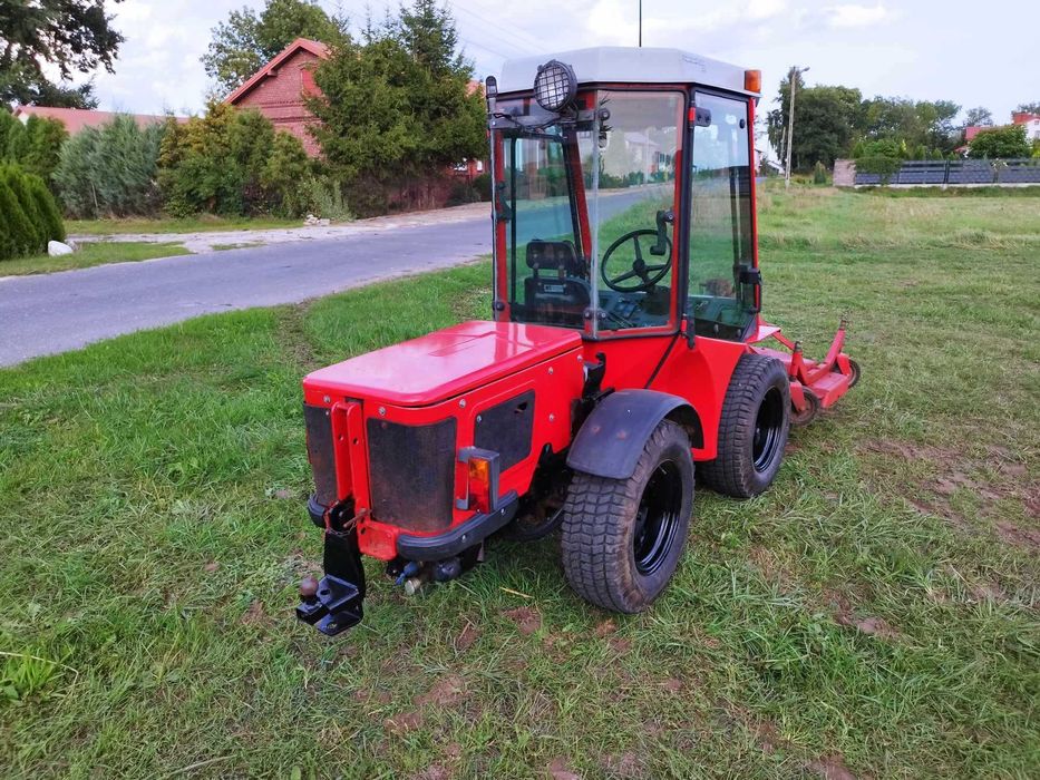 Antonio Carraro 3800 HST z kosiarką sprowadzony