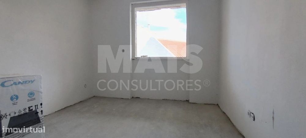 Apartamento T1 Rch ESQ Remodelado em Benavente