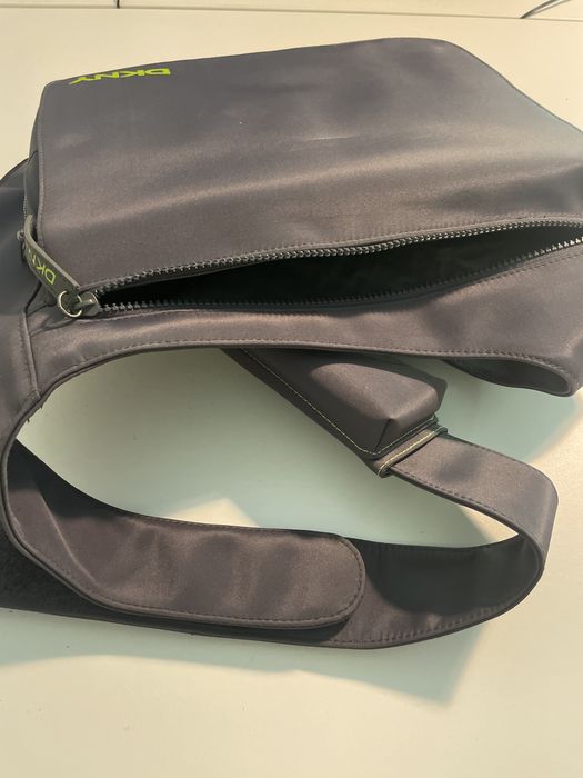 Mochila DKNY cinza