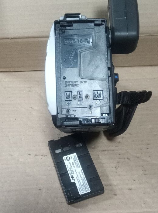 Видеокамера JVC GR-SX26E