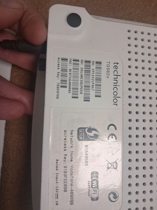 Router / Switch Techicolor TG582n