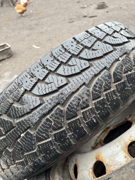 Резина з дисками 205/70/R15 нива шевроле